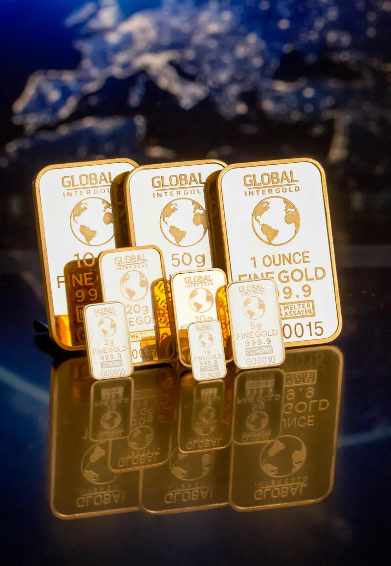 Polished gold bullion bars
